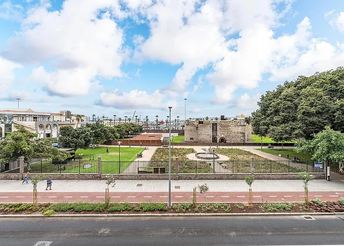 Castle Bank By Canariasgetaway